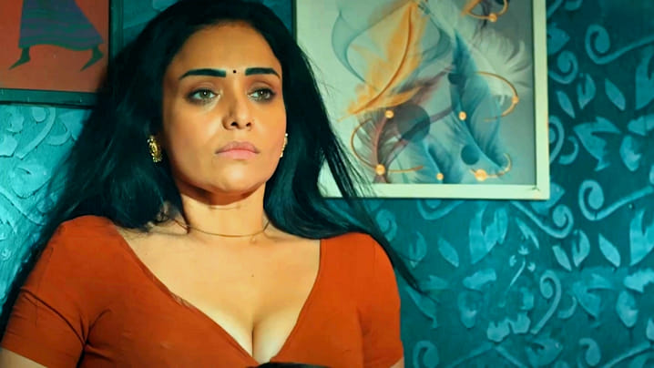 Kundi Mat Khadkao Raja Part 2 EP5 ULLU Hot Hindi Web Series