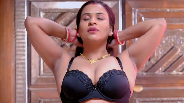 Tere Mere Beech Mein Part 1 EP2 ULLU Hot Hindi Web Series